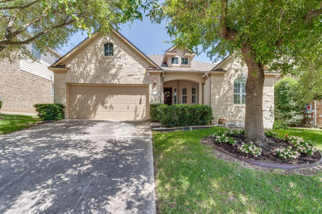 7405 Covered Bridge Dr in Austin, TX - Foto de edificio