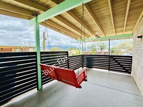 633 N Avenida Calma in Tucson, AZ - Building Photo - Building Photo