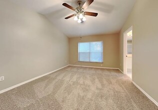 38661 Annette Ave in Palmdale, CA - Building Photo - Building Photo