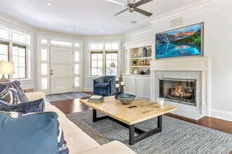 695 Sound Dr in Greenport, NY - Building Photo - Building Photo