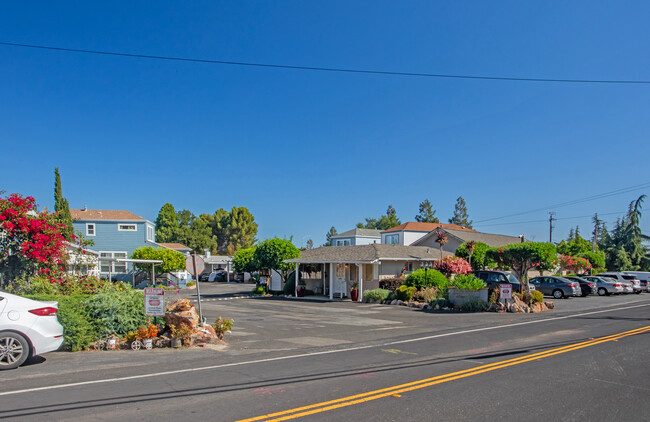 Bonny View Mobile Home Park in Los Gatos, CA - Building Photo - Building Photo