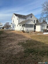 95 Pennsylvania Ave in East Lyme, CT - Building Photo - Building Photo