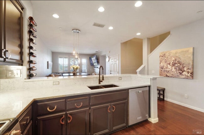 2931 Edgewater Dr in Santa Rosa, CA - Building Photo - Building Photo