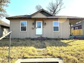 2406 S Marsalis Ave in Dallas, TX - Building Photo - Building Photo