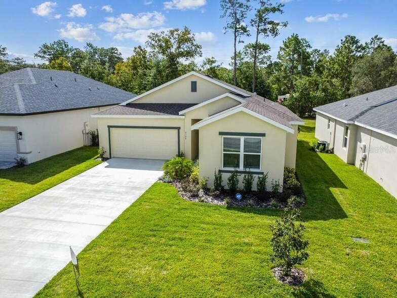 9104 Wade St in Spring Hill, FL - Building Photo