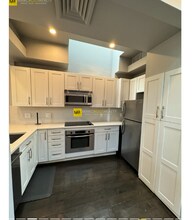 265 Beacon St, Unit 5 in Boston, MA - Foto de edificio - Building Photo