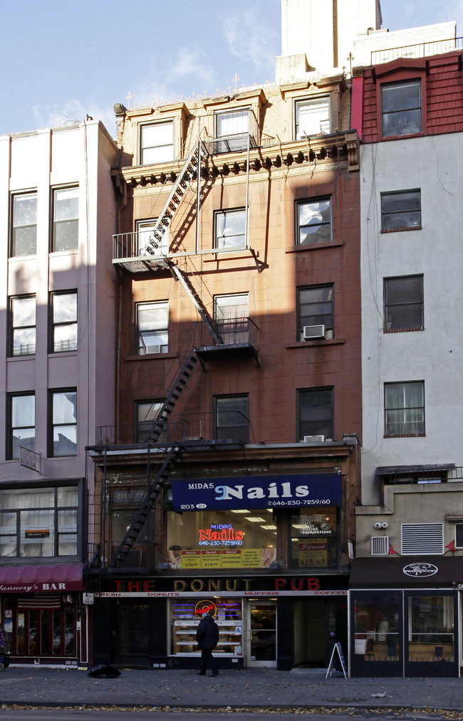 203 14th St in New York, NY - Building Photo - Building Photo