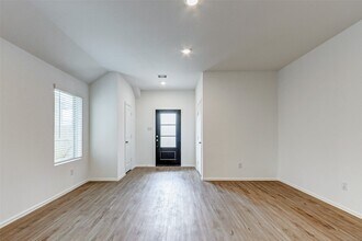 1942 Foxtail Crk Ct in Crosby, TX - Building Photo - Building Photo