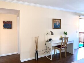 12035 Alta Carmel Ct, Unit 214 in San Diego, CA - Building Photo - Building Photo