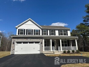2 Aster Cir in Old Bridge, NJ - Building Photo - Building Photo