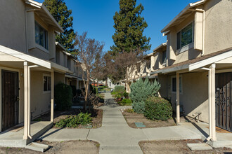 1941 Grande Cir in Fairfield, CA - Building Photo - Building Photo