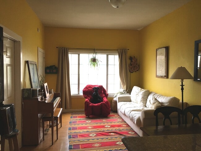 property at 2117 West St