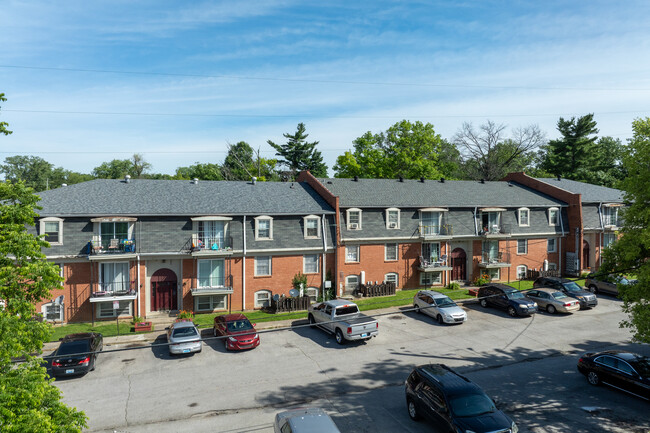 8714 Bayberry PL in Louisville, KY - Foto de edificio - Building Photo