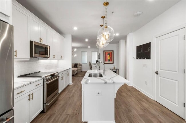 383 Grant Cir SE in Atlanta, GA - Building Photo - Building Photo