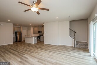 1347 Sunny Lk Dr in Lawrenceville, GA - Building Photo - Building Photo