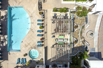 Seacliff in Oceanside, CA - Foto de edificio - Building Photo