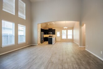 28923 Hidden Lake W in Magnolia, TX - Building Photo - Building Photo