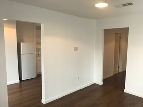1807 Garden St in Austin, TX - Building Photo - Building Photo