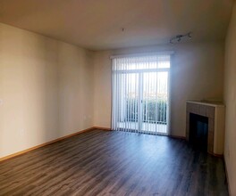 10011 186th St E, Unit Waterford Crossings in Puyallup, WA - Building Photo - Building Photo