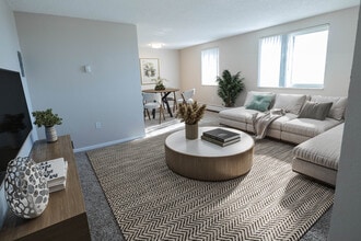 Joliet Towers in Aurora, CO - Building Photo - Building Photo