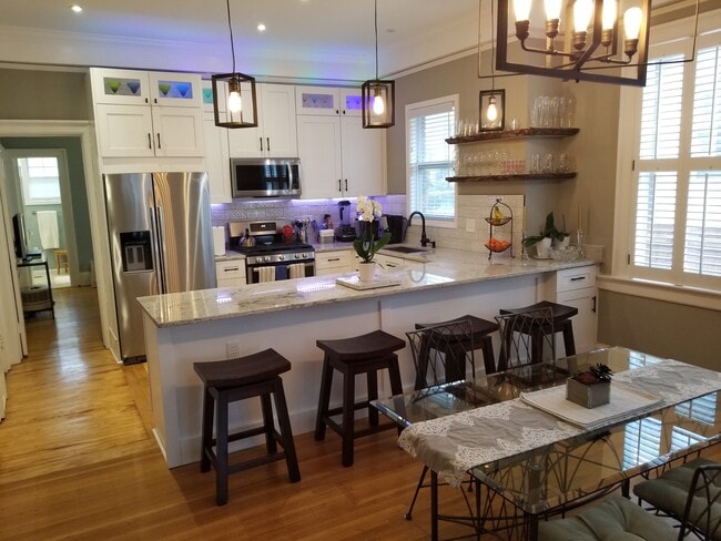 1195 Monroe Dr NE, Unit B in Atlanta, GA - Building Photo - Building Photo