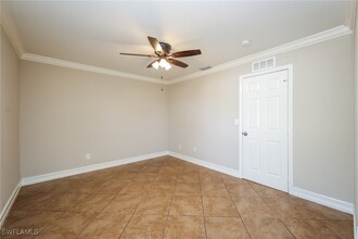 984 Jolly Rd in North Fort Myers, FL - Foto de edificio - Building Photo