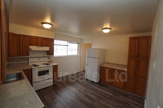 4476 S Newton St in Denver, CO - Building Photo - Building Photo