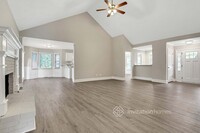 2389 Radbury Ln in Snellville, GA - Foto de edificio - Building Photo