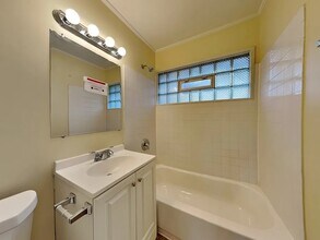 112 Nashua St in Park Forest, IL - Building Photo - Building Photo