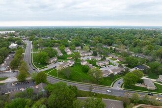 Ashbrooke Apartments in Lee's Summit, MO - Building Photo - Building Photo