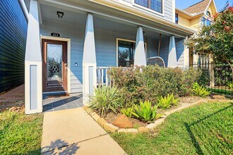 213 W 26th St in Houston, TX - Building Photo - Building Photo