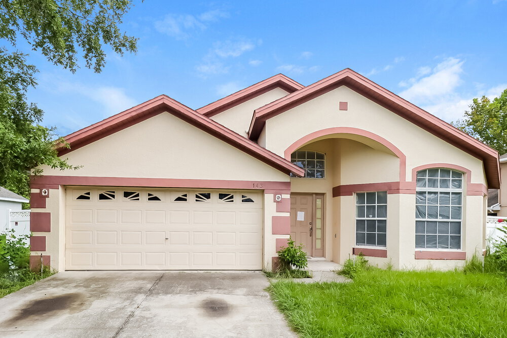 143 Southampton Dr in Kissimmee, FL - Building Photo