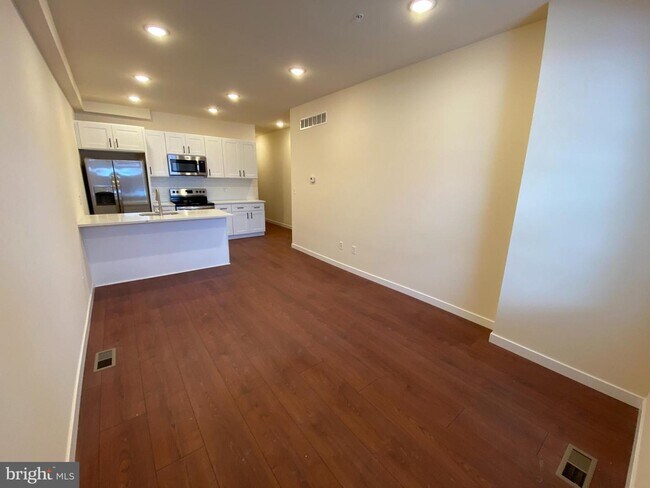 5231 Chester Ave photo'