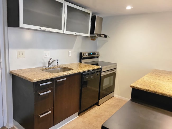 701 S Madison Ave in Clearwater, FL - Building Photo - Building Photo