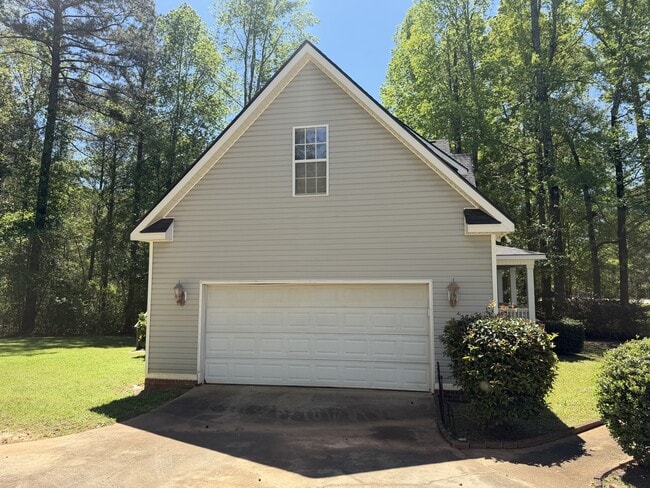 230 Clinton Crossing Dr in Gray, GA - Building Photo - Building Photo