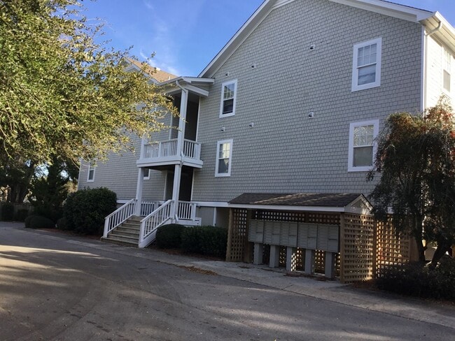 608 W Brown St in Southport, NC - Building Photo - Building Photo