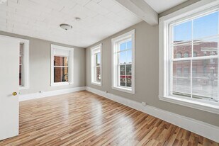 20-24-24 Main St in Hudson, MA - Building Photo