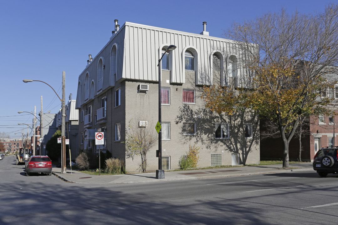 1820 Lalonde in Montréal, QC - Building Photo