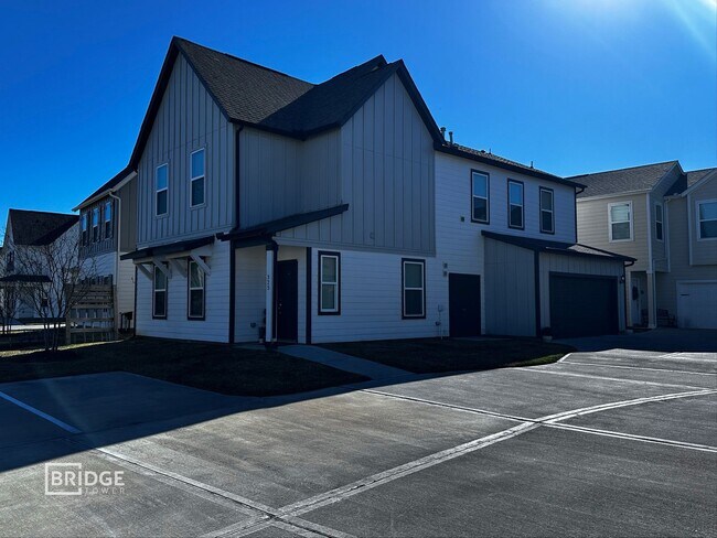 325 Huisache St in Lake Jackson, TX - Building Photo - Building Photo