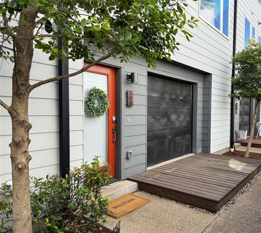 1460 Grigsby Ave in Dallas, TX - Building Photo