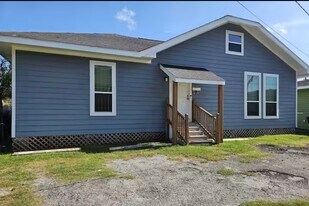 4201 Irvington Blvd in Houston, TX - Building Photo