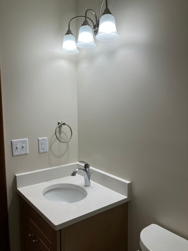 3984 Owen Center Rd, Unit 1, Unit 1