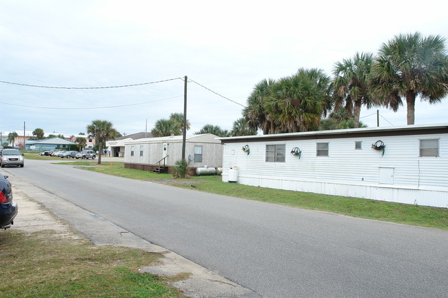 Flagler Beach Villas in Flagler Beach, FL - Building Photo - Building Photo