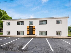 940 Shoemaker Ave, Unit Apt A in Columbus, OH - Building Photo