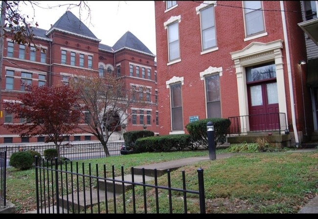 property at 1210 S Brook St
