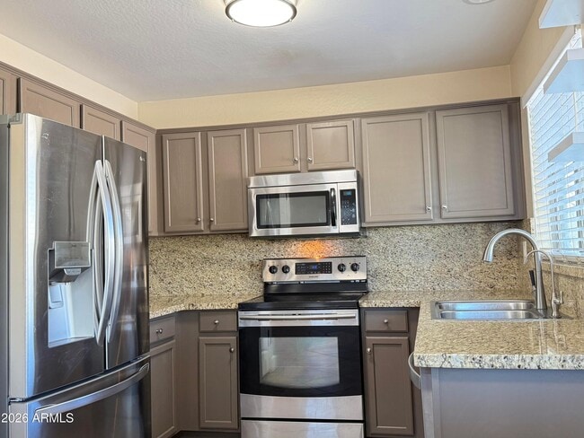 23644 W Pkwy Dr in Buckeye, AZ - Building Photo - Building Photo