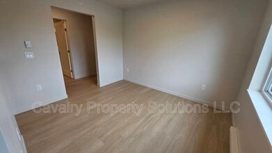 1221 Commonwealth Ave in Duluth, MN - Building Photo - Building Photo