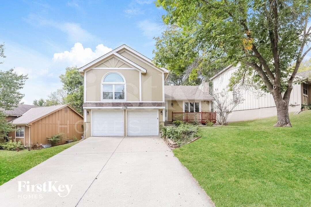 1105 NW 66th Terrace in Kansas City, MO - Foto de edificio