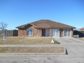 2101 Ruger Dr in Killeen, TX - Building Photo