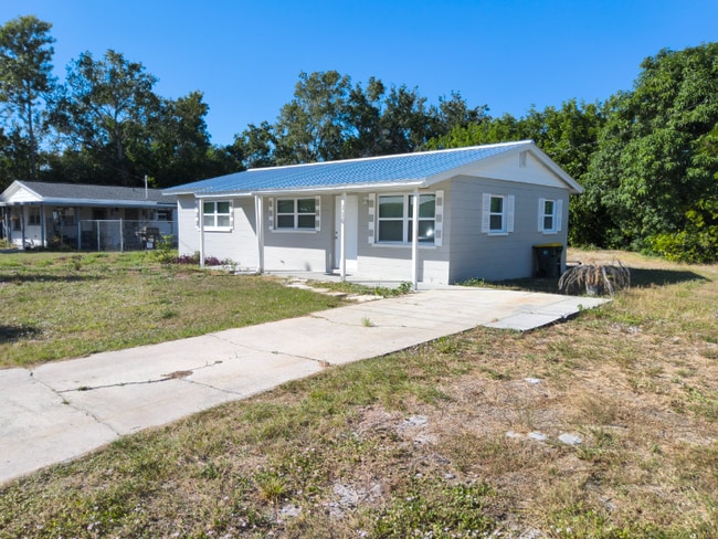 114 Marrero Ave in Sebring, FL - Foto de edificio - Building Photo